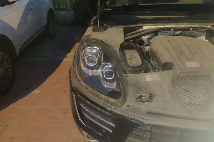 Used Porsche Macan 2014 Macan 2.0T Right Front Headlight