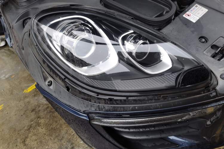 Used Porsche Macan 2014 Macan 2.0T Right Front Headlight
