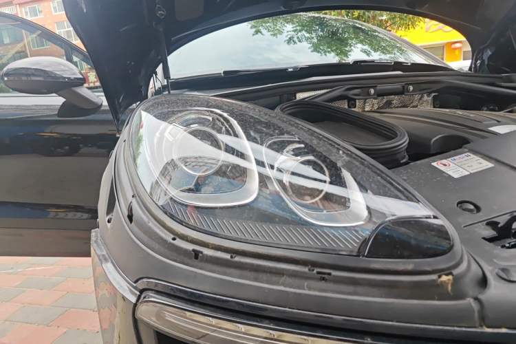 Used Porsche Macan 2014 Macan 2.0T Right Front Headlight