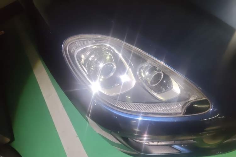 Used Porsche Macan 2014 Macan 2.0T Right Front Headlight
