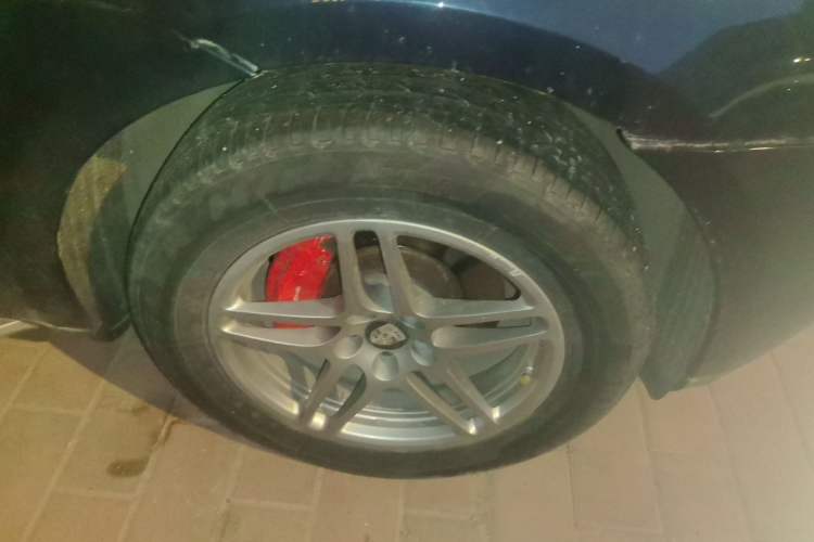 Used Porsche Macan 2014 Macan 2.0T Right Front Wheel Hub