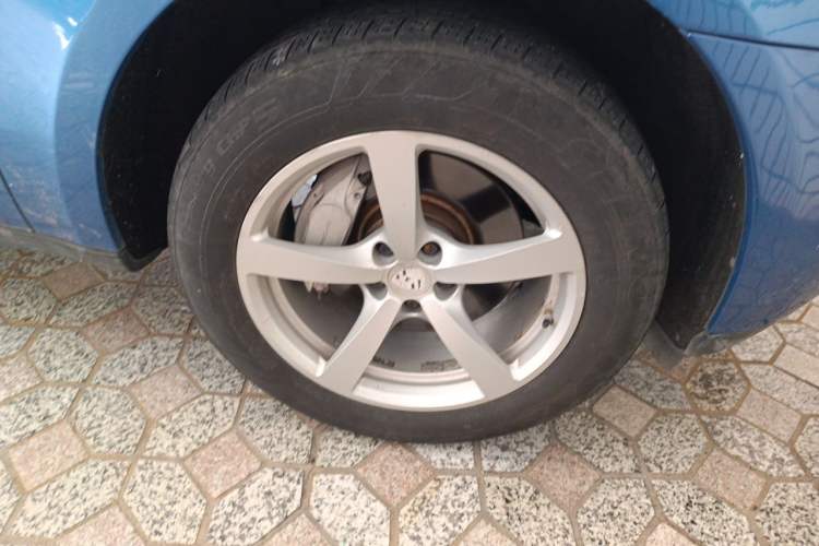 Used Porsche Macan 2014 Macan 2.0T Right Front Wheel Hub