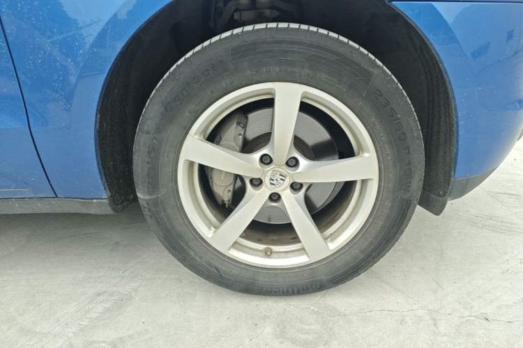 Used Porsche Macan 2014 Macan 2.0T Right Front Wheel Hub