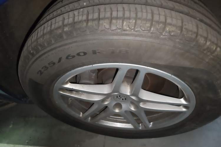 Used Porsche Macan 2014 Macan 2.0T Right Front Wheel Hub