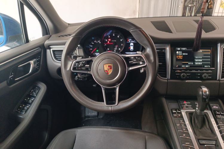 Used Porsche Macan 2014 Macan 2.0T Steering Wheel