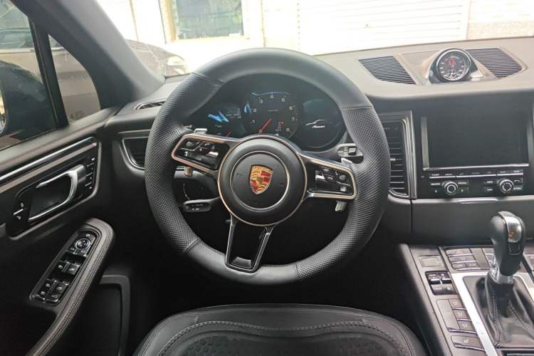 Used Porsche Macan 2014 Macan 2.0T Steering Wheel