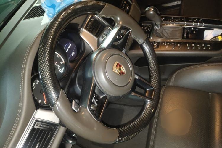 Used Porsche Macan 2014 Macan Turbo 3.6T Steering Wheel