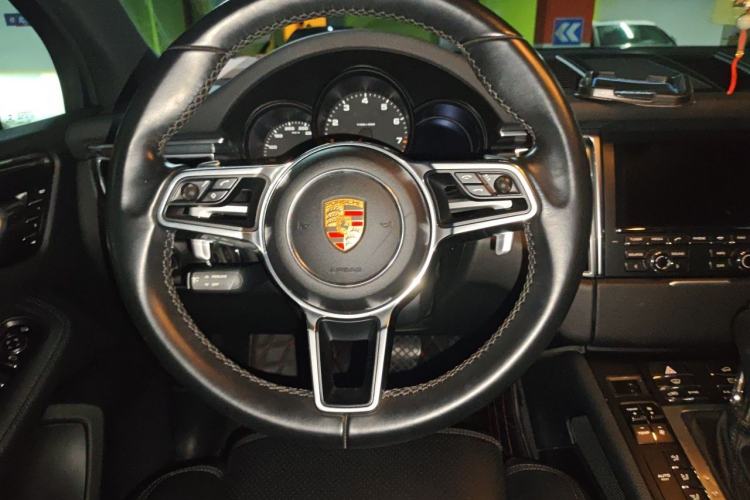 Used Porsche Macan 2014 Macan 2.0T Steering Wheel