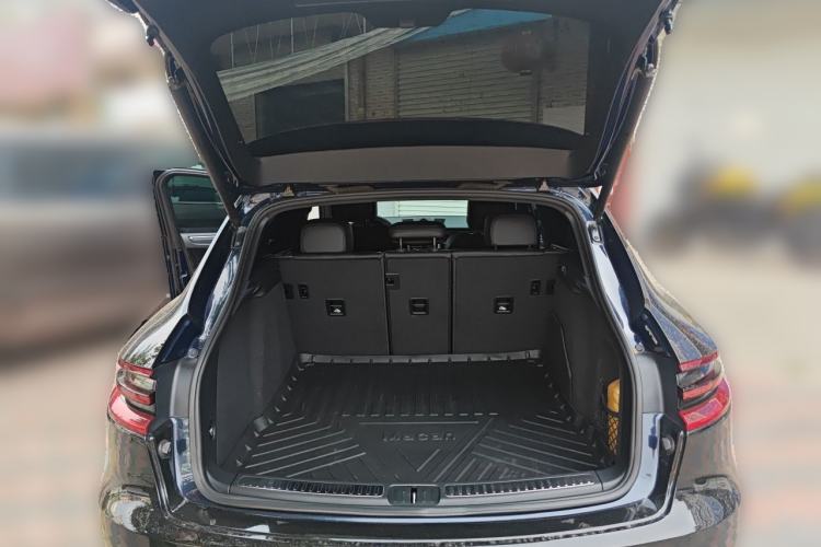 Used Porsche Macan 2014 Macan 2.0T Trunk