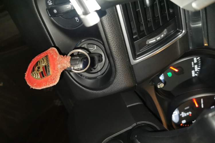 Used Porsche Macan 2014 Macan 2.0T Vehicle Key