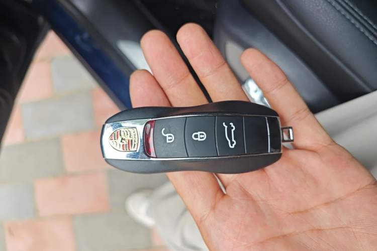 Used Porsche Macan 2014 Macan 2.0T Vehicle Key
