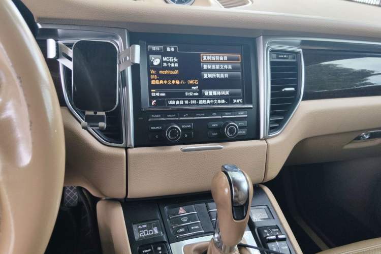 Used Porsche Macan 2014 Macan S 3.0T Audio And AC Panel