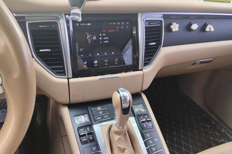 Used Porsche Macan 2014 Macan 2.0T Audio And AC Panel