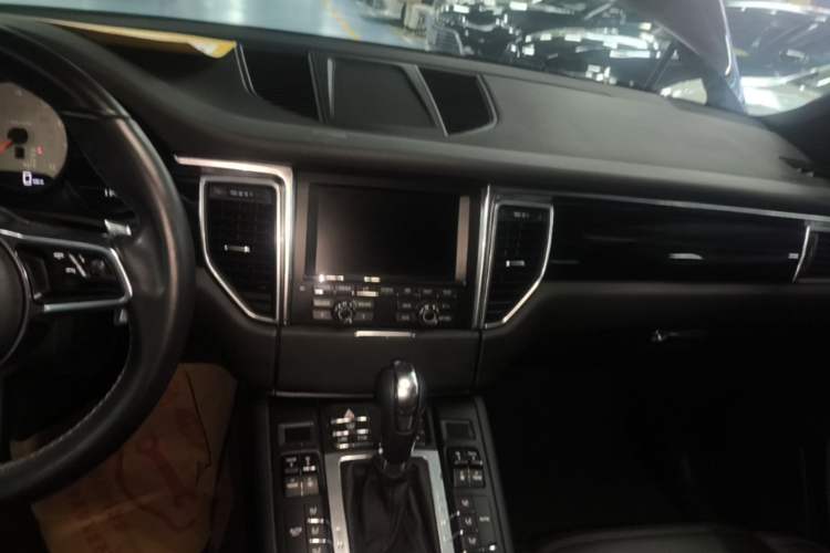 Used Porsche Macan 2014 Macan S 3.0T Audio And AC Panel