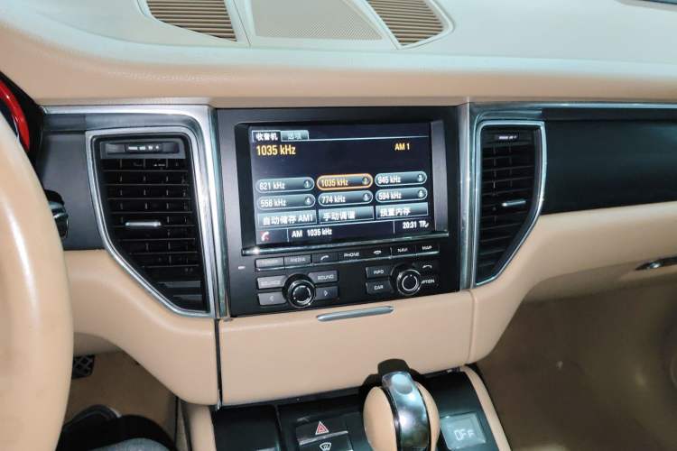 Used Porsche Macan 2014 Macan 2.0T Audio And AC Panel