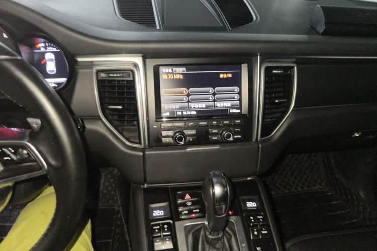 Used Porsche Macan 2014 Macan 2.0T Audio And AC Panel