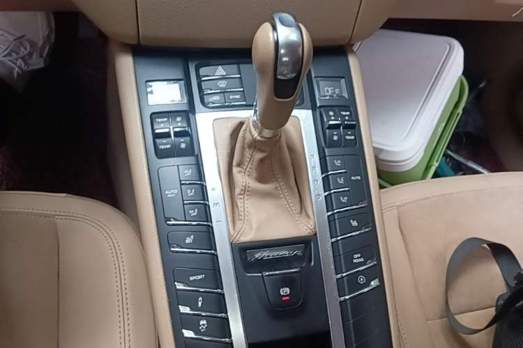 Used Porsche Macan 2014 Macan 2.0T Audio And AC Panel