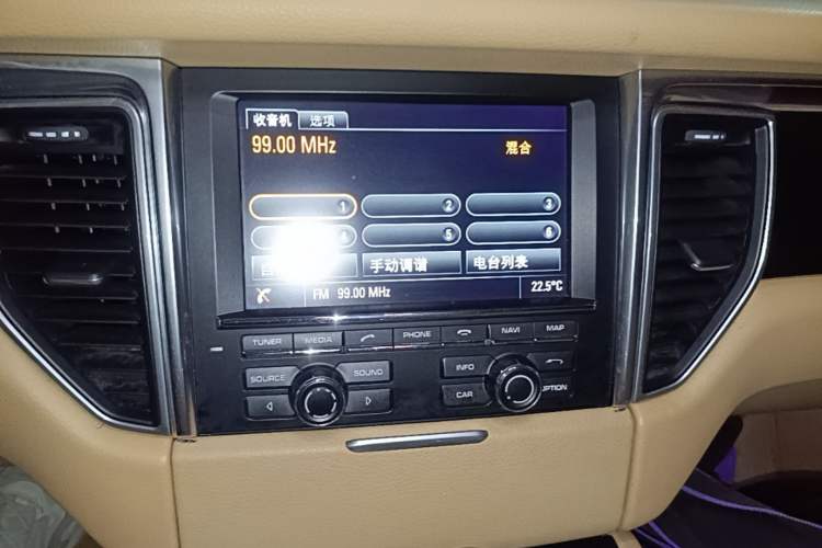 Used Porsche Macan 2014 Macan S 3.0T Audio And AC Panel