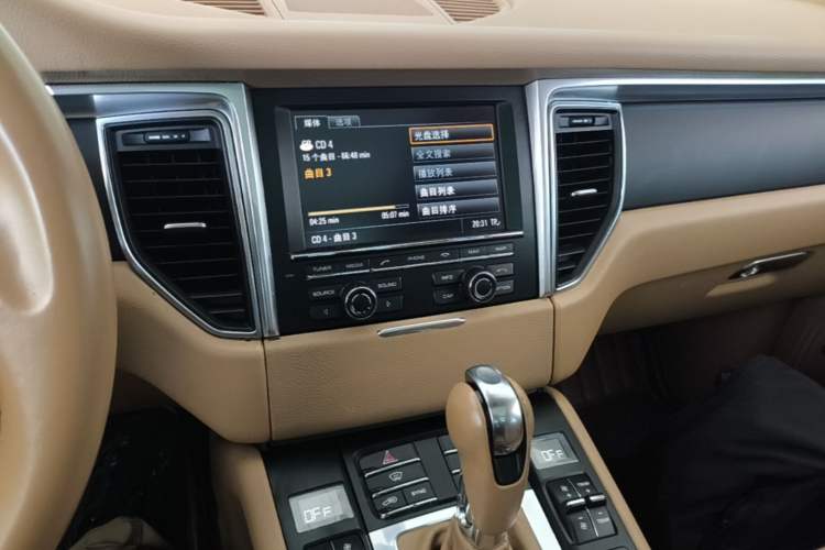 Used Porsche Macan 2014 Macan 2.0T Audio And AC Panel