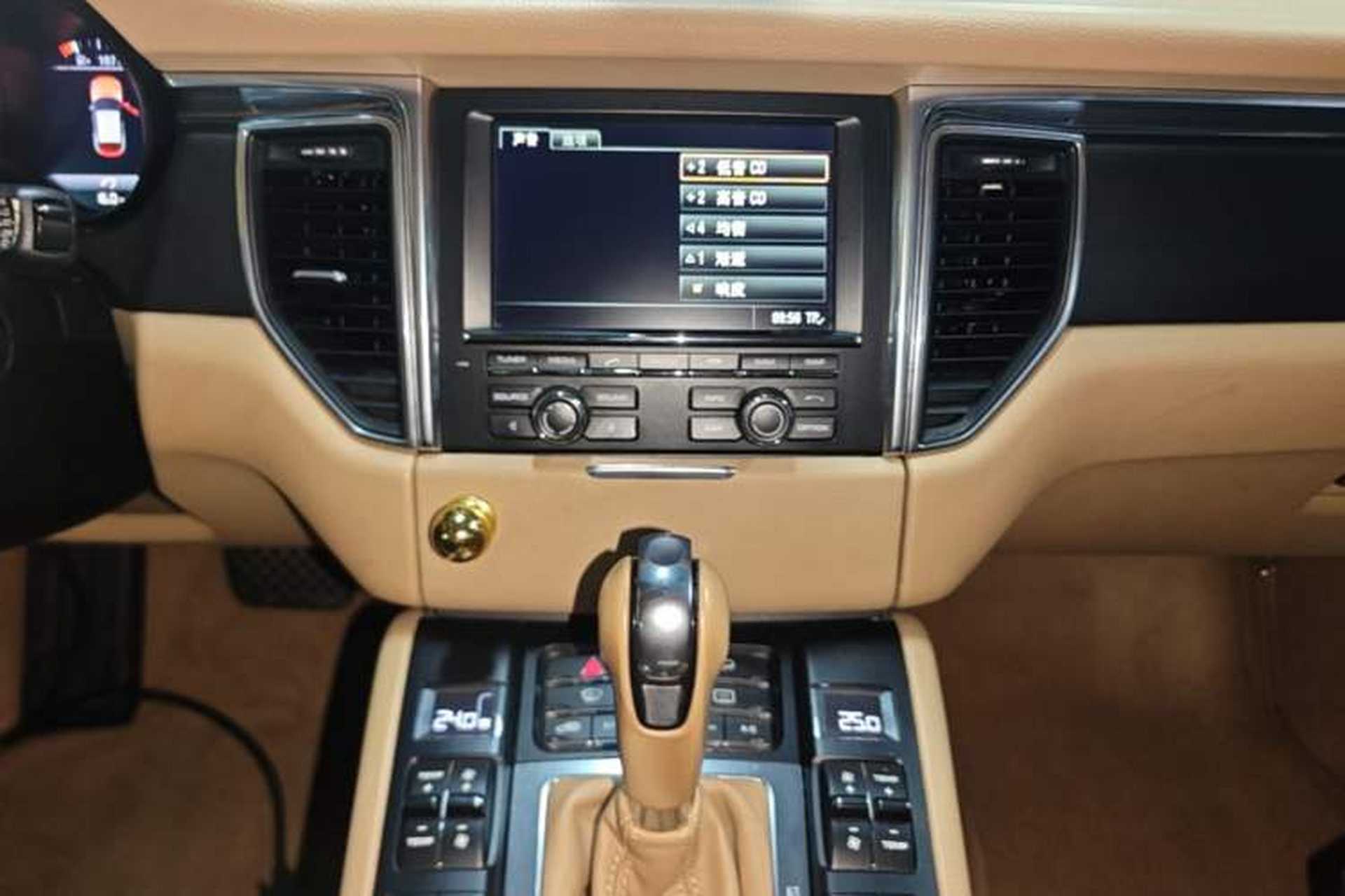 Used Porsche Macan 2014 Macan 2.0T Audio And AC Panel