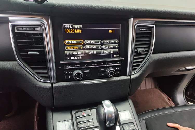 Used Porsche Macan 2014 Macan 2.0T Audio And AC Panel