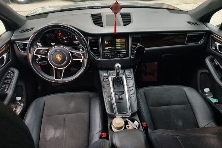Used Porsche Macan 2014 Macan 2.0T Center Console