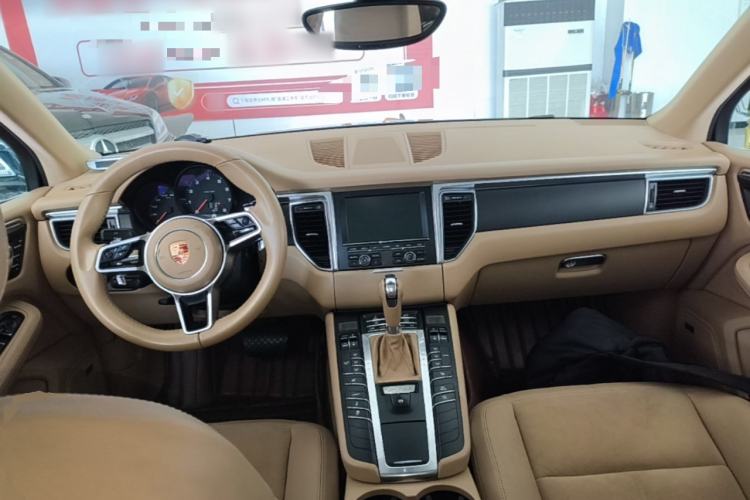Used Porsche Macan 2014 Macan 2.0T Center Console