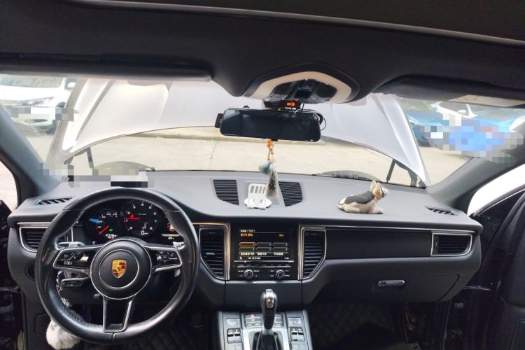 Used Porsche Macan 2014 Macan 2.0T Center Console