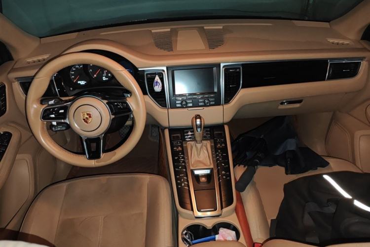 Used Porsche Macan 2014 Macan 2.0T Center Console