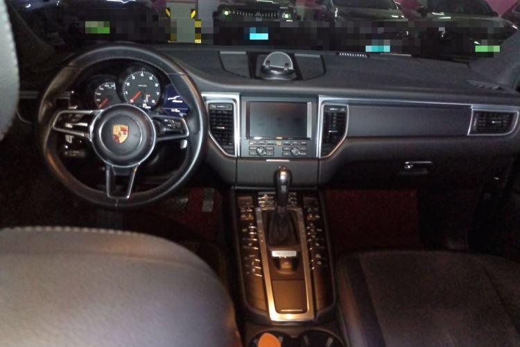 Used Porsche Macan 2014 Macan 2.0T Center Console