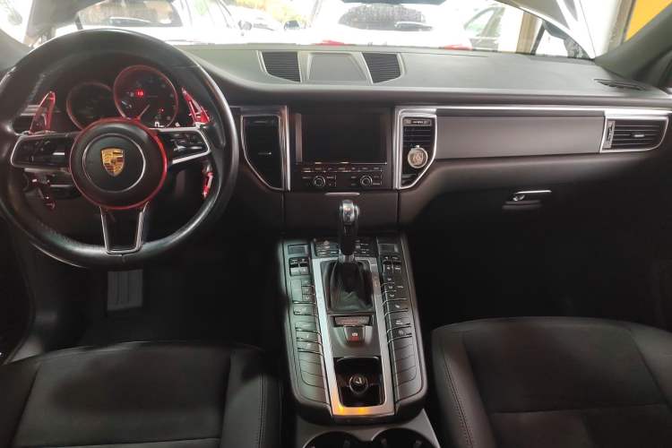 Used Porsche Macan 2014 Macan 2.0T Center Console