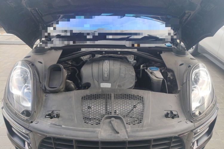 Used Porsche Macan 2014 Macan 2.0T Engine Bay