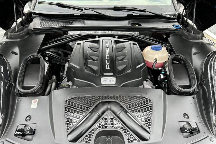 Used Porsche Macan 2014 Macan S 3.0T Engine Bay