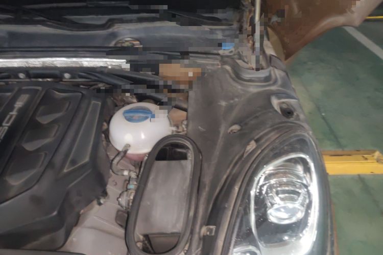 Used Porsche Macan 2014 Macan S 3.0T Engine Bay Left