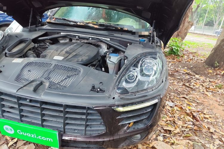 Used Porsche Macan 2014 Macan 2.0T Engine Bay Left