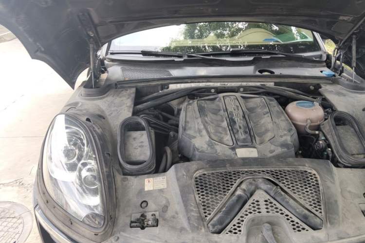 Used Porsche Macan 2014 Macan S 3.0T Engine Bay Right