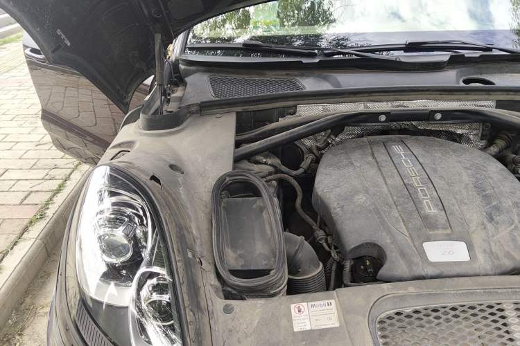 Used Porsche Macan 2014 Macan 2.0T Engine Bay Right