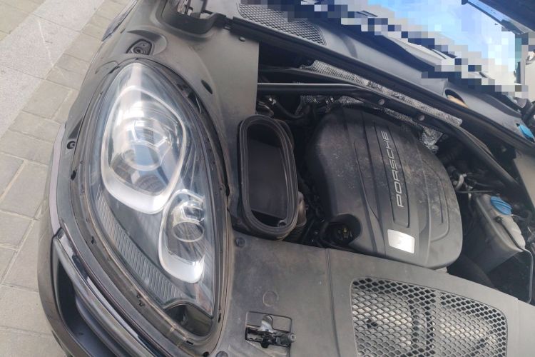Used Porsche Macan 2014 Macan 2.0T Engine Bay Right