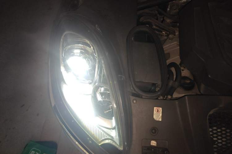 Used Porsche Macan 2014 Macan S 3.0T Engine Bay Right