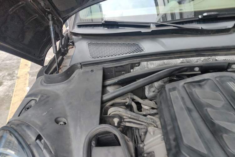 Used Porsche Macan 2014 Macan S 3.0T Engine Bay Right