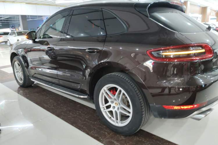Used Porsche Macan 2014 Macan 2.0T Exterior 3