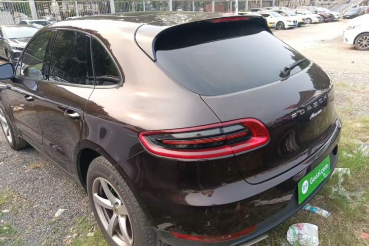 Used Porsche Macan 2014 Macan 2.0T Exterior 4