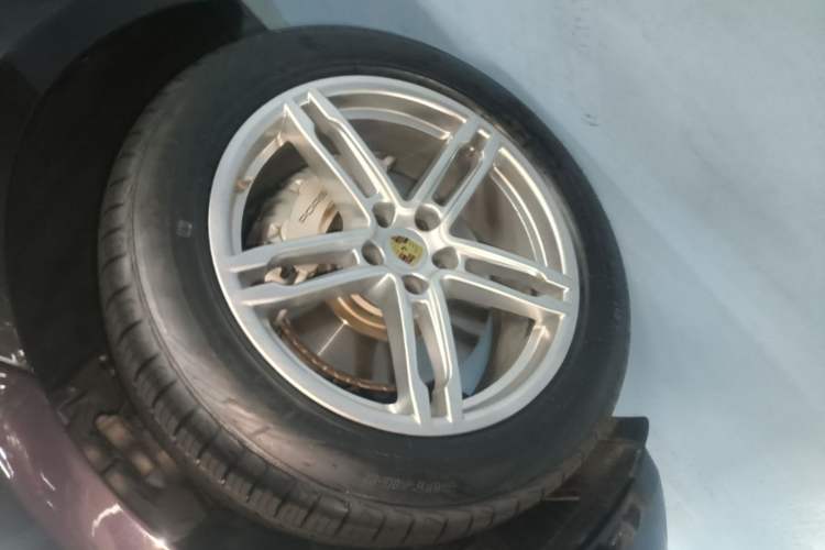 Used Porsche Macan 2014 Macan S 3.0T Exterior 4