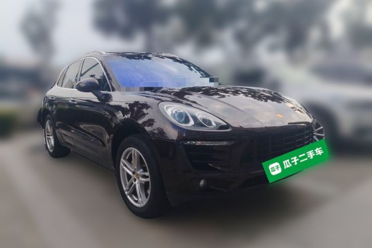 Used Porsche Macan 2014 Macan 2.0T Front Right 45 Deg