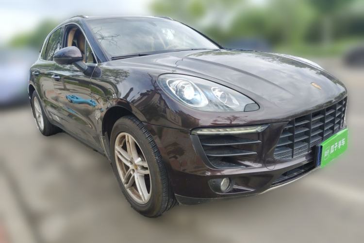 Used Porsche Macan 2014 Macan 2.0T Front Right 45 Deg