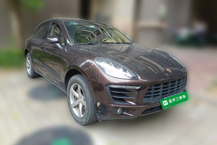 Used Porsche Macan 2014 Macan 2.0T Front Right 45 Deg