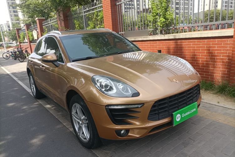 Used Porsche Macan 2014 Macan 2.0T Front Right 45 Deg