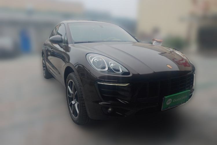 Used Porsche Macan 2014 Macan 2.0T Front Right 45 Deg