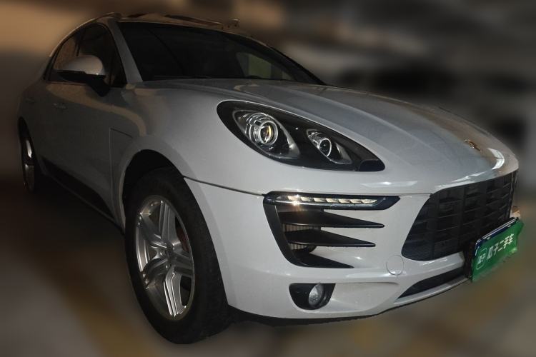 Used Porsche Macan 2014 Macan S 3.0T Front Right 45 Deg