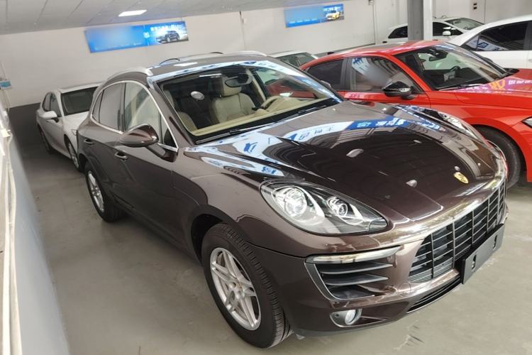Used Porsche Macan 2014 Macan S 3.0T Front Right 45 Deg
